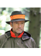 Klobúk Akah so signálnou oranžovou páskou